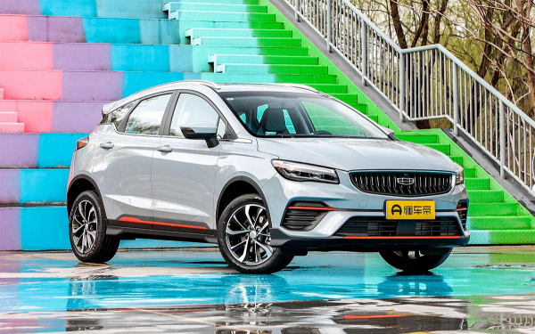 Автодилеры России вернут кроссоверообразный хетчбэк Geely GS в феврале 2023 года