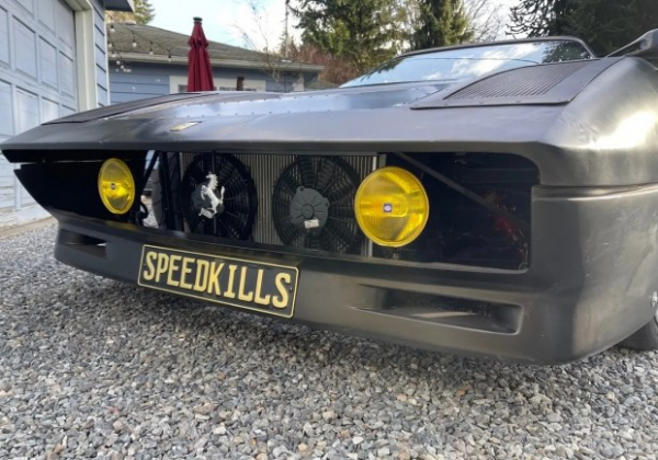 Класичний спорткар Ferrari 80-х отримав зухвалий та незвичайний тюнінг