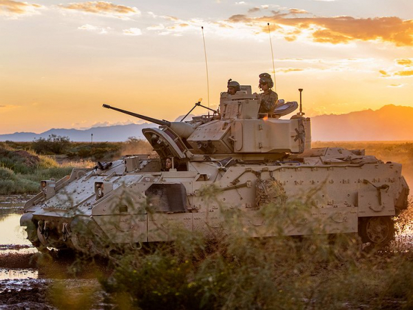 Чем БМП M2 &laquo;Брэдли&raquo; превосходит и в чем уступает российским аналогам