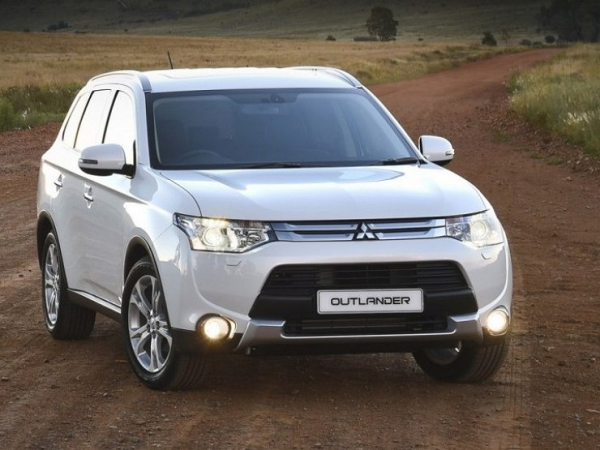 Чем разочаровывает подержанный кроссовер Mitsubishi Outlander третьего поколения