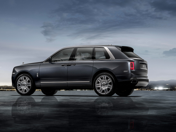 Хэтчбек Volkswagen Golf утратил лидерство в Европе и уступил Peugeot 208 в 2022 году