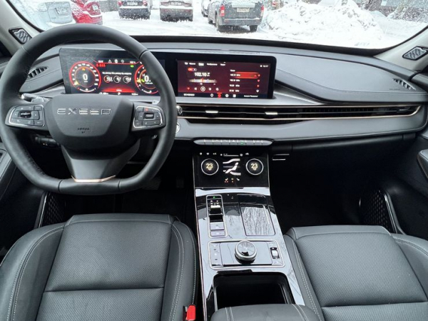 Игры в премиум: сравнительный тест-драйв кроссоверов Exeed LX и Mazda СХ−5 Игры в премиум: сравнительный тест-драйв кроссоверов Exeed LX и Mazda СХ−5