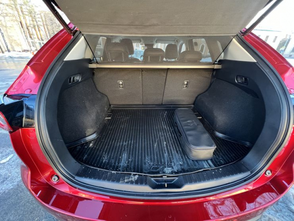 Игры в премиум: сравнительный тест-драйв кроссоверов Exeed LX и Mazda СХ−5 Игры в премиум: сравнительный тест-драйв кроссоверов Exeed LX и Mazda СХ−5