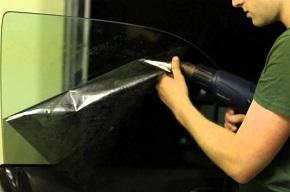 Как лучше самостоятельно снять тонировку со стекла