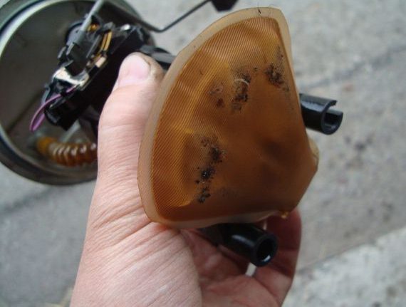 Как поменять фильтр на бензонасосе