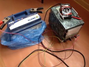 Как правильно зарядить необслуживаемый автомобильный аккумулятор