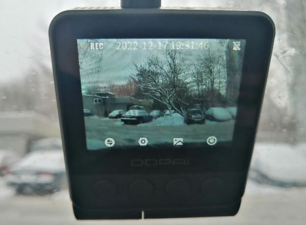 Какой видеорегистратор убережет от штрафа за поворот со второго ряда