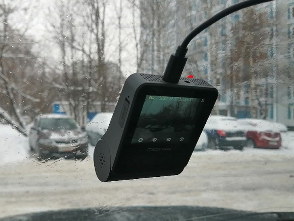 Какой видеорегистратор убережет от штрафа за поворот со второго ряда