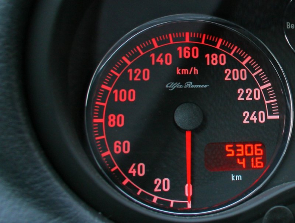 Названа главная опасность маленького пробега автомобиля Названа главная опасность маленького пробега автомобиля