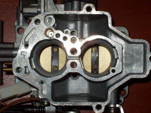 Почему двигатель стреляет в карбюратор: в результате чего возникают хлопки