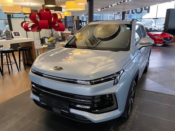 Подарки за кредит и никаких &laquo;допов&raquo;: как мы покупали новейший &laquo;Москвич 3&raquo;