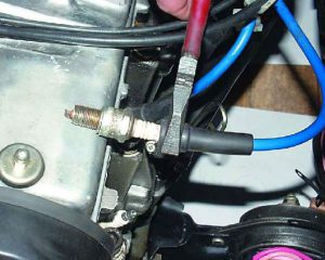 Проверка искры на инжеторном моторе