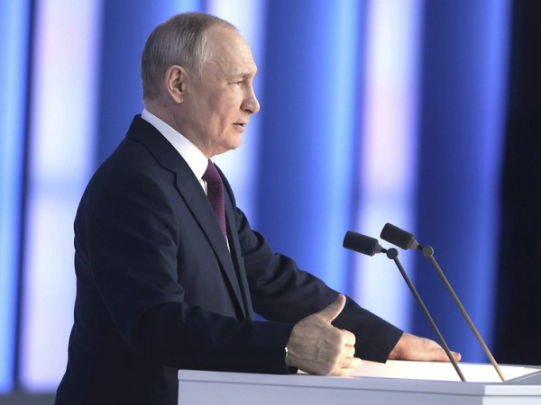 Путин обещает новые дороги, китайцы &mdash; дешевые кроссоверы, а каршеринг &mdash; серьезное подорожание: итоги недели