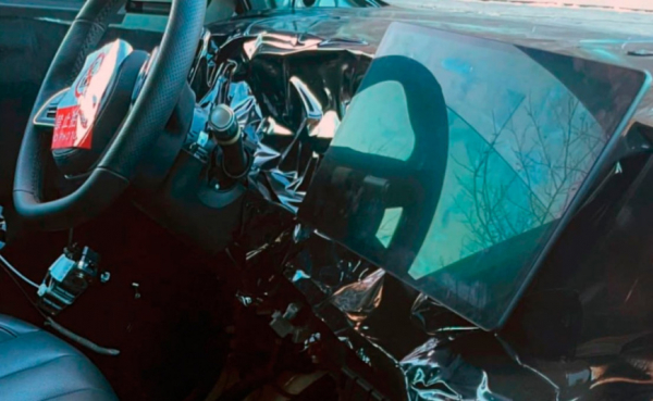 В Китае на шпионские фотоснимки попал кроссовер Aito M9 с технологиями бренда Huawei