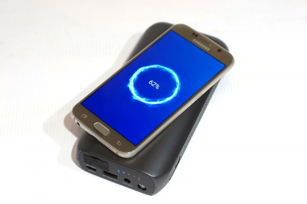 &laquo;1000 ампер в номинале, 2000 &ndash; в пике!&raquo;. Обзор ультракомпактного мобильного пускового устройства ПускАч JS 10000