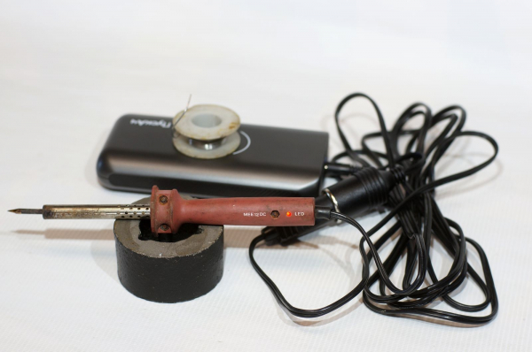 &laquo;1000 ампер в номинале, 2000 &ndash; в пике!&raquo;. Обзор ультракомпактного мобильного пускового устройства ПускАч JS 10000