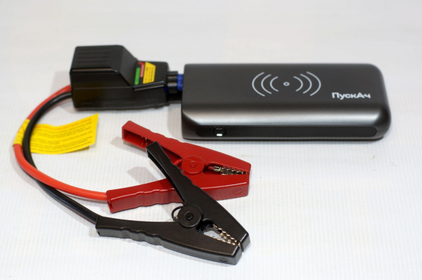 &laquo;1000 ампер в номинале, 2000 &ndash; в пике!&raquo;. Обзор ультракомпактного мобильного пускового устройства ПускАч JS 10000