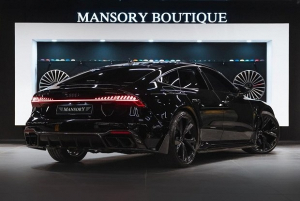 Заряджений седан Audi RS7 отримав агресивний тюнінг