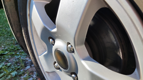 Сергей Шабунин назвал три признака неисправных тормозов в автомобиле