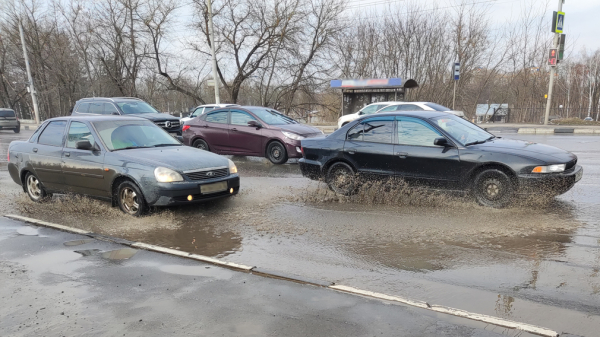 Эксперт рассказал, как отличить гидроудар от простого попадания воды на двигатель