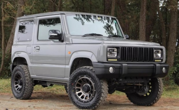 Suzuki Jimny перетворили на мініатюрний клон Jeep Cherokee