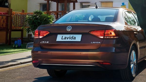 На российский рынок привезли новый седан Volkswagen Lavida Qihang На российский рынок привезли новый седан Volkswagen Lavida Qihang