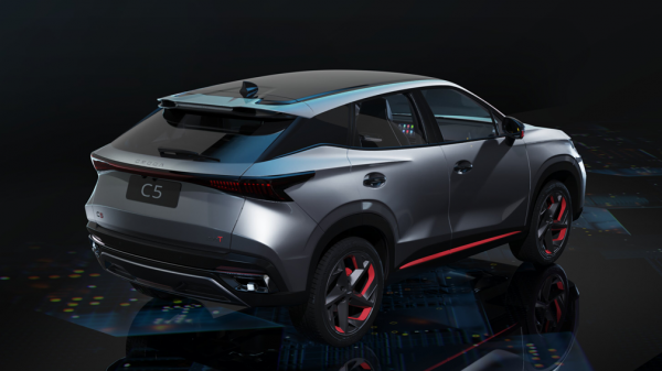 Omoda C5 AWD: названы отличия полноприводной версии от переднеприводной