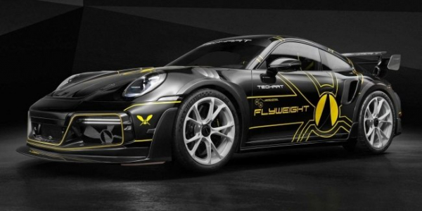 Розсекречено купе GTstreet R Flyweight на базі Porsche 911 Turbo S Розсекречено купе GTstreet R Flyweight на базі Porsche 911 Turbo S
