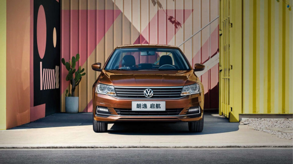 На российский рынок привезли новый седан Volkswagen Lavida Qihang На российский рынок привезли новый седан Volkswagen Lavida Qihang