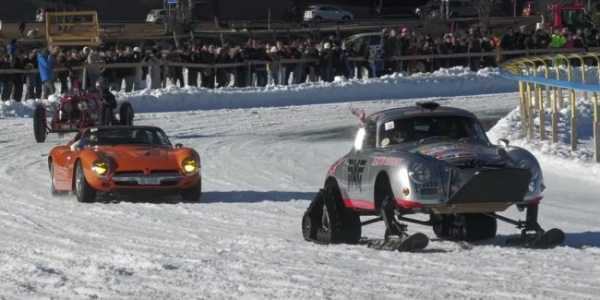 Раритетний спорткар перетворили на незвичайний гусеничний снігохід