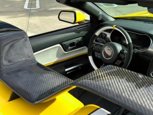 Представлено найдорожчий Ford Mustang