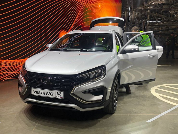АВТОВАЗ перезапустил LADA Vesta: стало абсолютно неизвестно, сколько она будет стоить