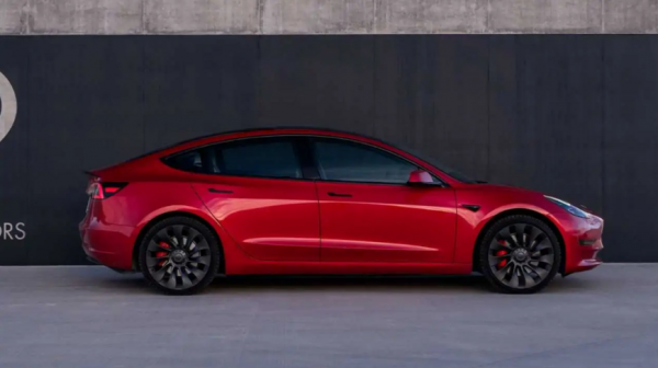 Цены на электромобили приближаются к ценам на бензиновые автомобили