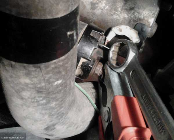 Как напрямую замкнуть стартер автомобиля: доступные способы