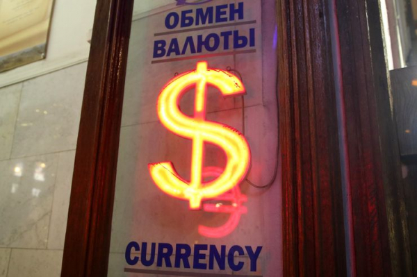 Кошмарно дорогие &laquo;китайцы&raquo;: США запрограммировали чудовищный взрыв цен на российском авторынке