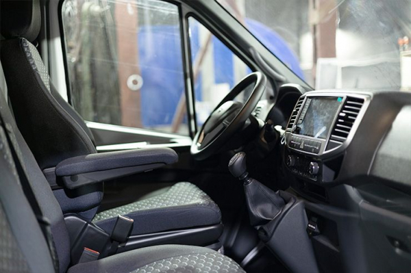 Мал фургончик, да полезен: как отечественный автомобиль Горьковского автозавода завоевывает рынок