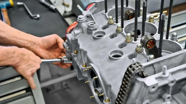 Porsche будет выпускать новый магниевый блок цилиндров для старых Porsche 911