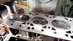 Причина детонации двигателя после выключения зажигания: калильное зажигание