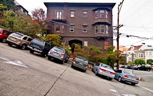 Система помощи HSA при трогании на подъеме