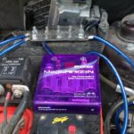 Стартер щелкает, но двигатель не крутится Стартер щелкает, но двигатель не крутится