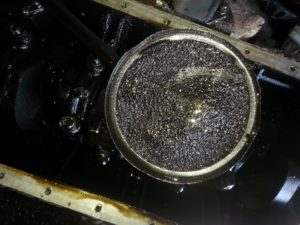 Стоит ли использовать промывку мотора перед заменой масла