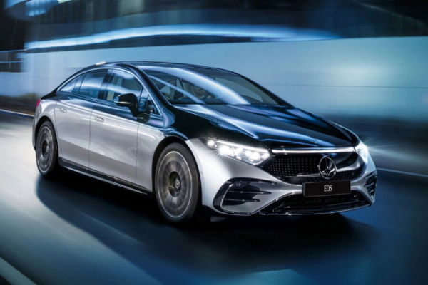 В автомобилях Mercedes-Benz стали доступны платежи по отпечатку пальцев