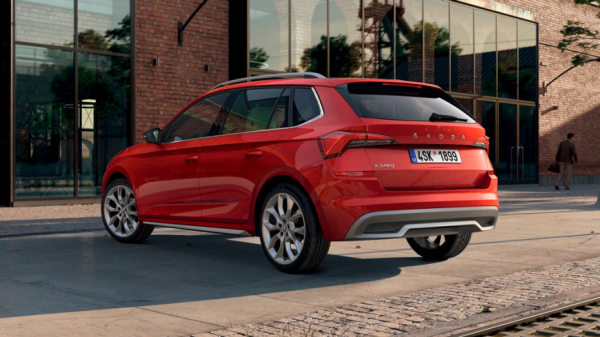 В России автодилеры увеличили стоимость новых кроссоверов Skoda Kamiq в марте 2023 года