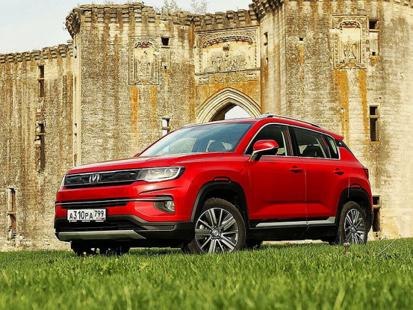 В России начали дешеветь новые китайские автомобили В России начали дешеветь новые китайские автомобили