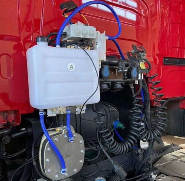 Жулики освоили «развод» водителей на деньги с помощью «генератора водорода» в машине Жулики освоили «развод» водителей на деньги с помощью «генератора водорода» в машине