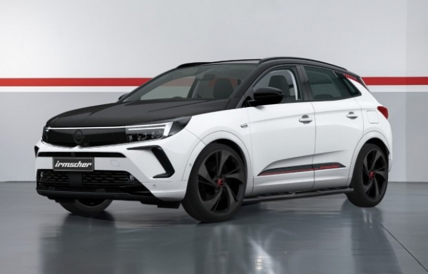 Кросовер Opel Grandland перетворили на псевдоспорткар Кросовер Opel Grandland перетворили на псевдоспорткар