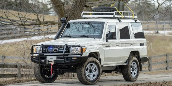 Культовий Toyota Land Cruiser отримав броньовану версію