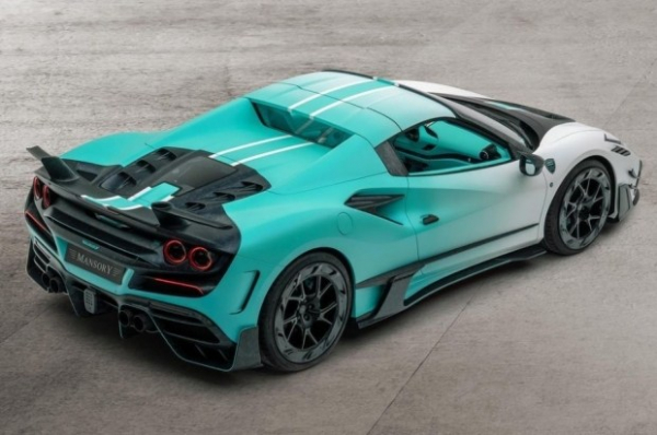 Суперкар Ferrari F8 отримав тюнінг у стилі &laquo;жувальної гумки&raquo;