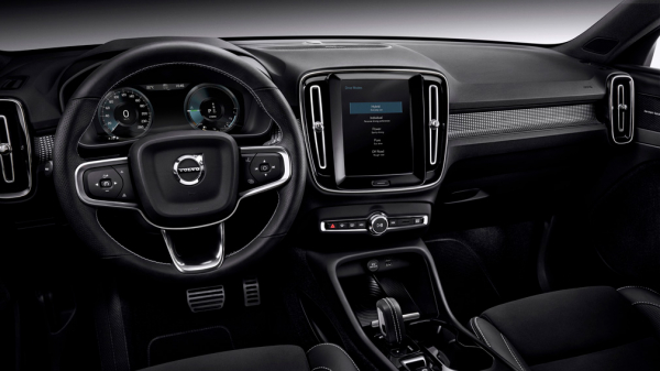 В России начали продавать Volvo XC40 из Китая