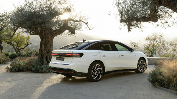 Volkswagen представил электрическую альтернативу модели Passat